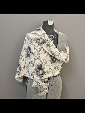 NWOT Vintage 90s Ivory & Black Art Print European Cashmere Wrap Scarf 72"X27"
